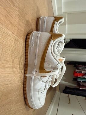 Nike Low Top Sneakers White with Tan Accents